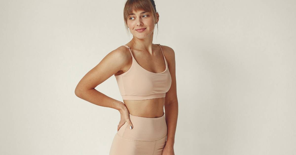 ピラティスはどんな服装がいるの?アイテム別に注意点を解説